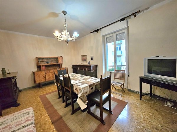 appartamento in vendita a Massa in zona Centro Storico