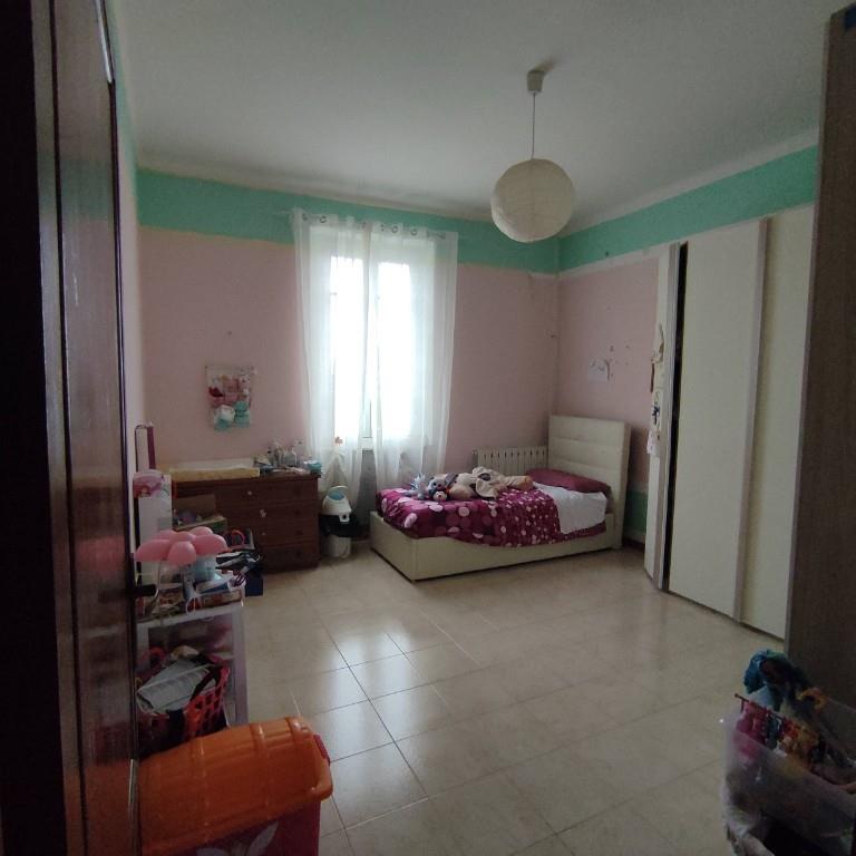 appartamento in vendita a Massa in zona Marina di Massa
