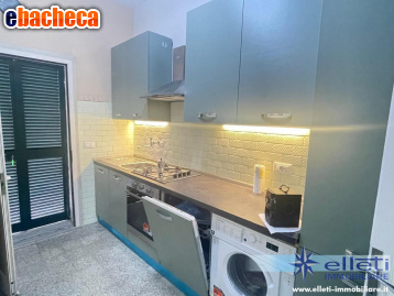 casa indipendente in vendita a Massa in zona Marina di Massa