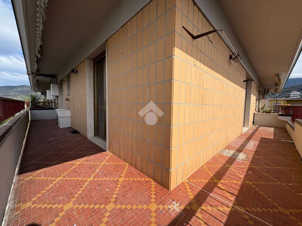 appartamento in vendita a Massa in zona Centro Storico