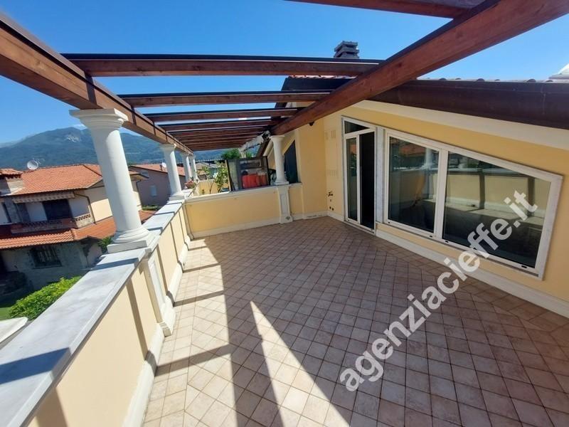 appartamento in vendita a Massa in zona Marina di Massa
