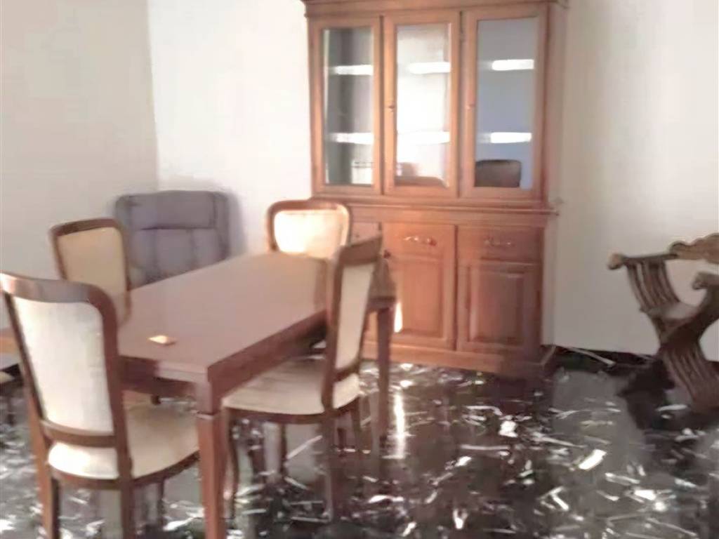 appartamento in vendita a Massa in zona Centro Storico