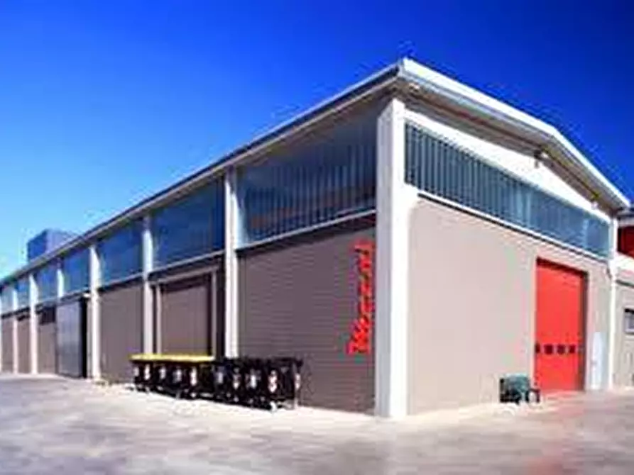 capannone in vendita a Massa