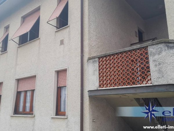 appartamento in vendita a Massa in zona Marina di Massa