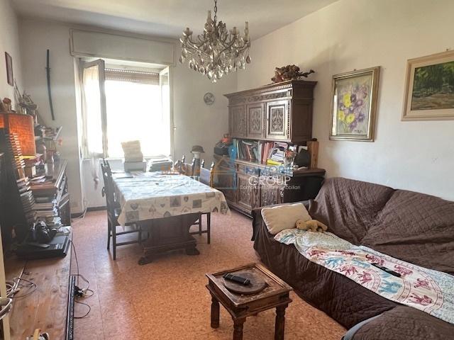 appartamento in vendita a Massa in zona Centro Storico