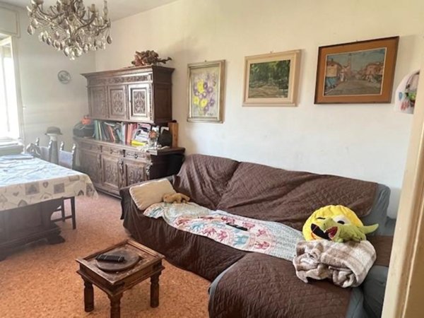 appartamento in vendita a Massa in zona Centro Storico