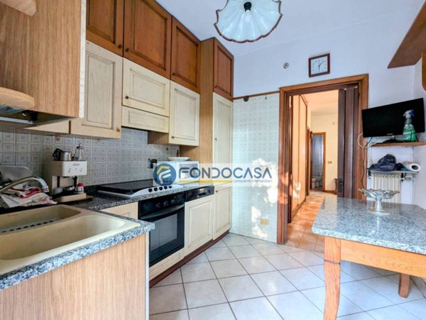 appartamento in vendita a Massa in zona Centro Storico
