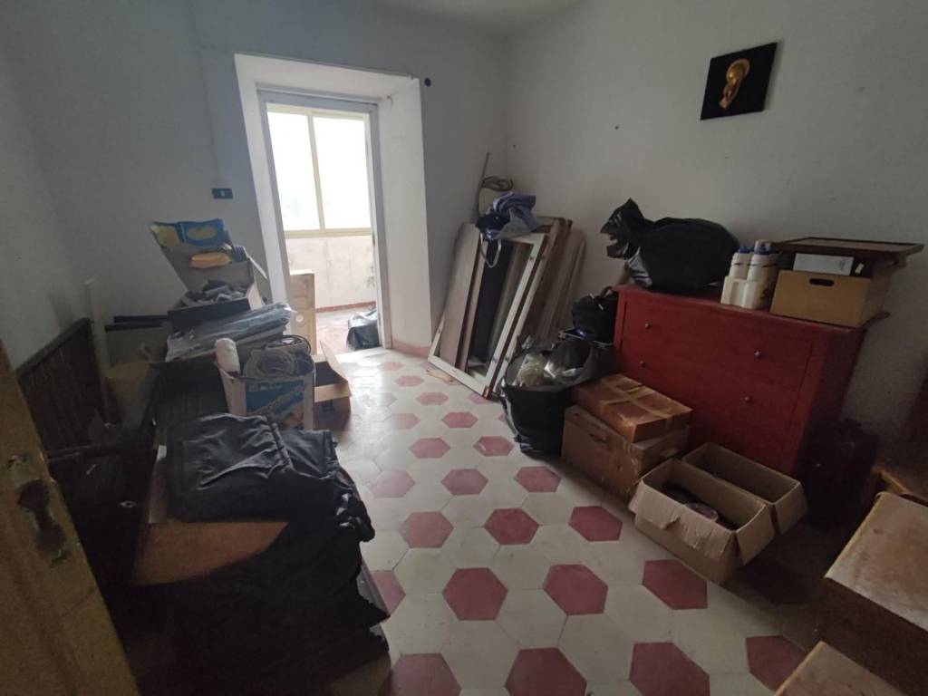 appartamento in vendita a Massa in zona Antona