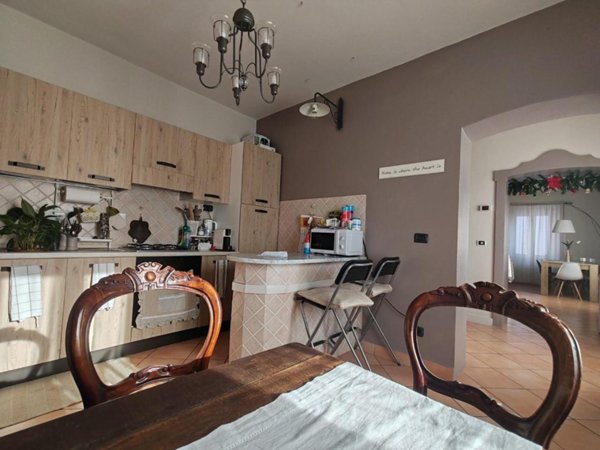 appartamento in vendita a Massa in zona Centro Storico