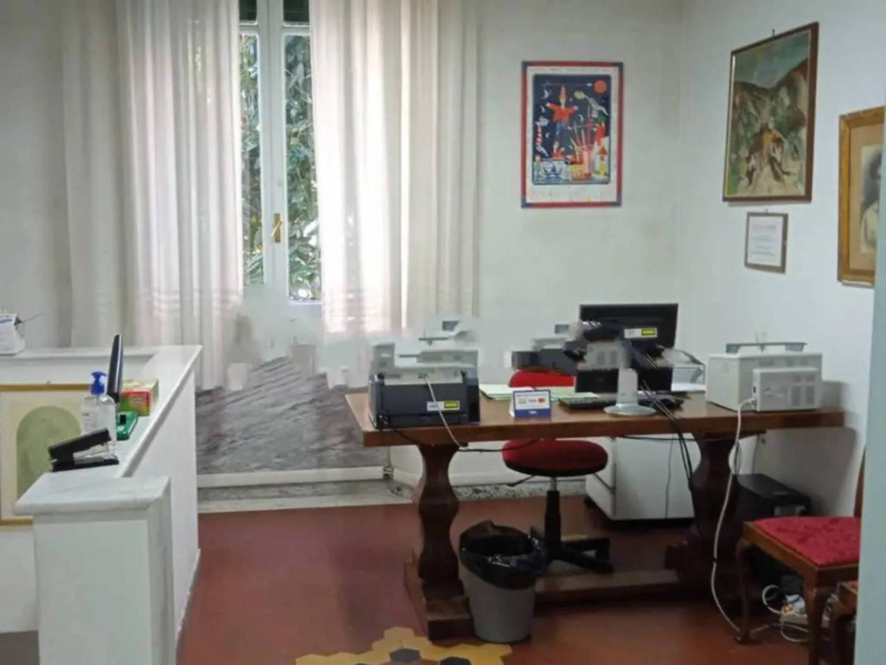 casa indipendente in vendita a Massa in zona Marina di Massa