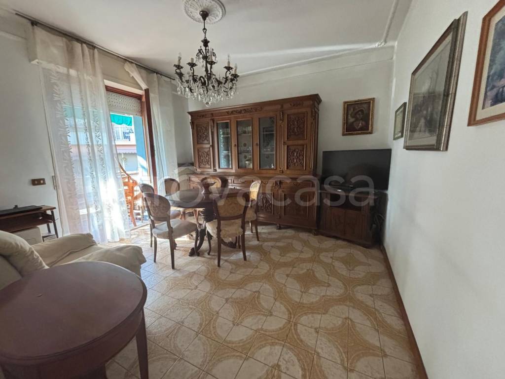 appartamento in vendita a Massa in zona Centro Storico