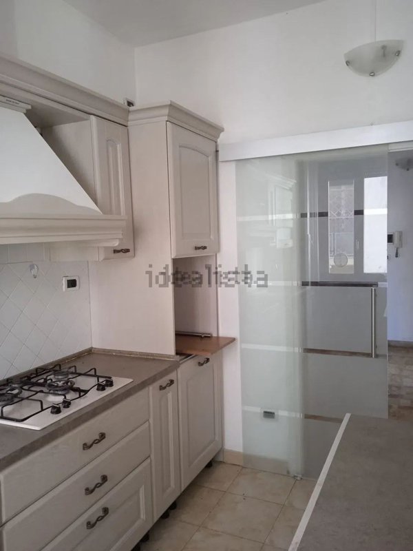appartamento in vendita a Massa in zona Centro Storico
