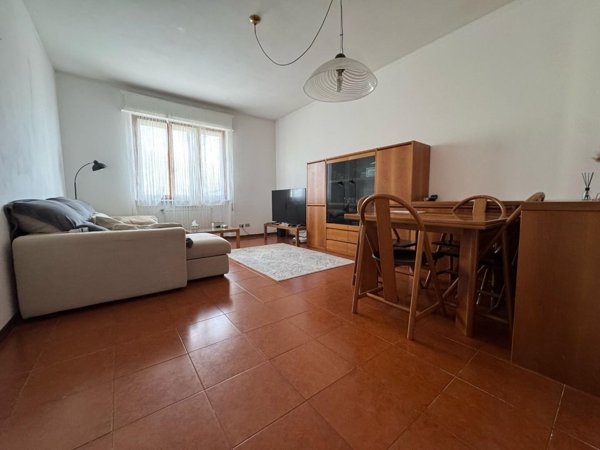 appartamento in vendita a Massa in zona Romagnano