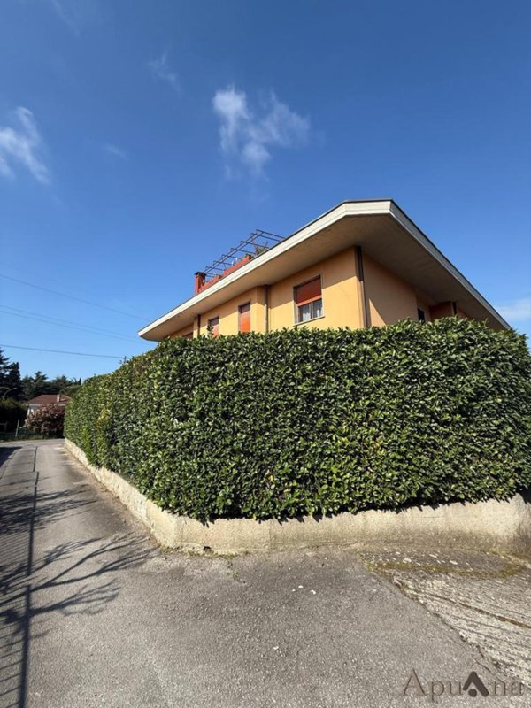 appartamento in vendita a Massa in zona Romagnano