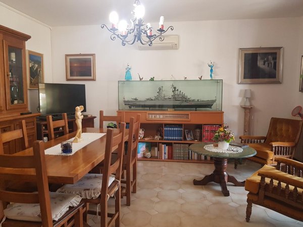 appartamento in vendita a Massa in zona Quercioli