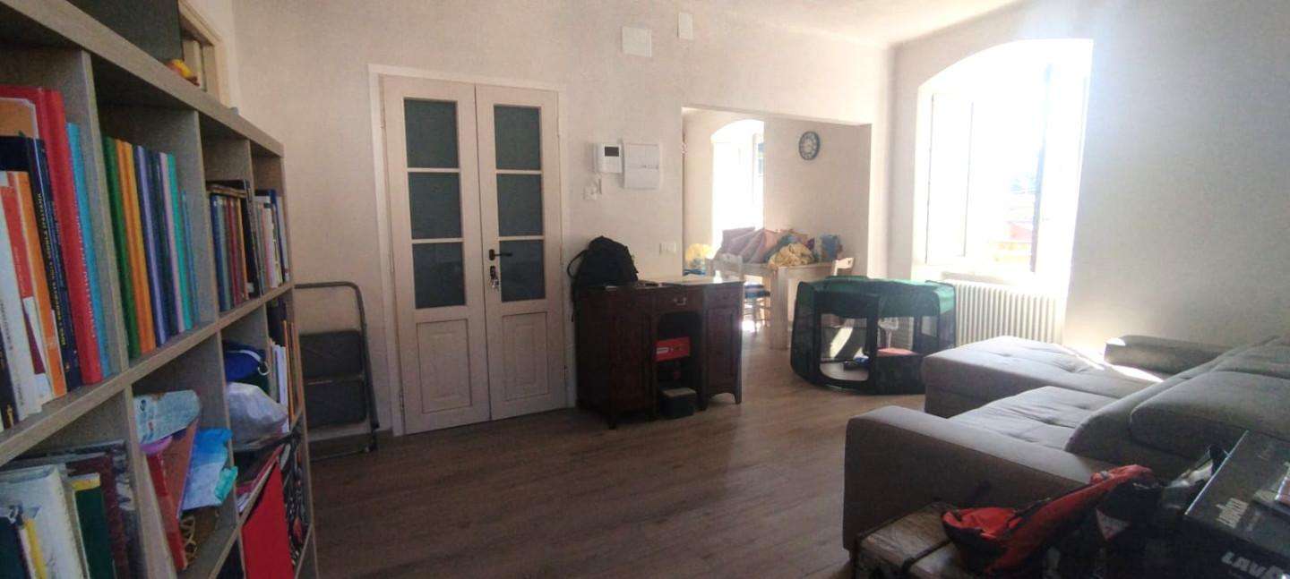 appartamento in vendita a Massa in zona Mirteto