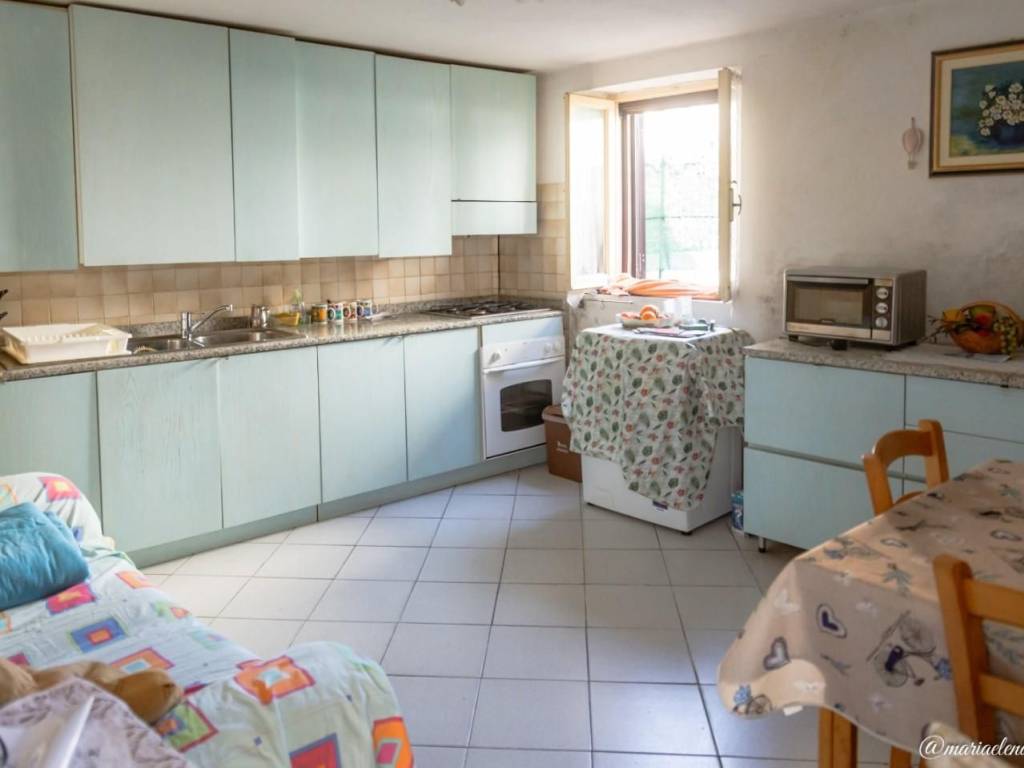 casa indipendente in vendita a Massa in zona Marina di Massa