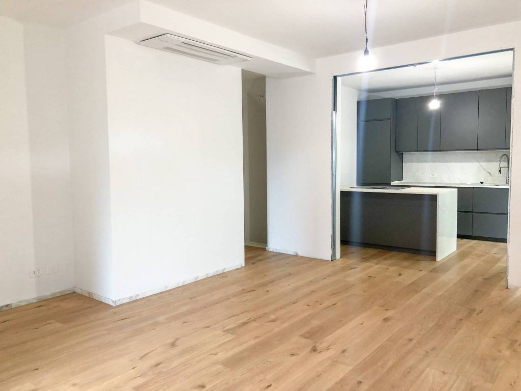 casa indipendente in vendita a Massa in zona Marina di Massa