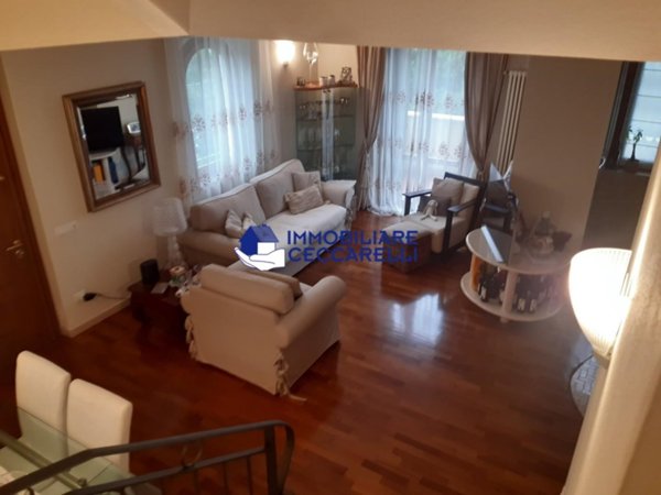 appartamento in vendita a Massa in zona Marina dei Ronchi