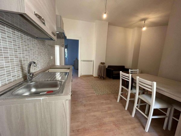 appartamento in vendita a Massa in zona Centro Storico
