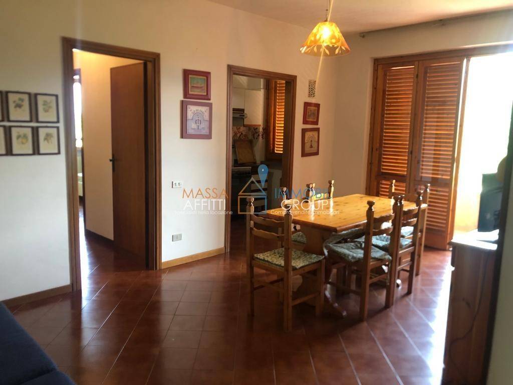 appartamento in vendita a Massa in zona Marina di Massa