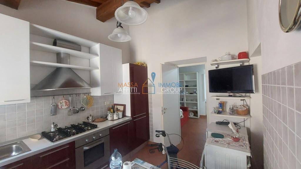appartamento in vendita a Massa in zona Centro Storico