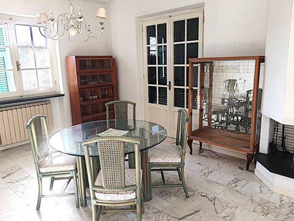 appartamento in vendita a Massa in zona Marina dei Ronchi