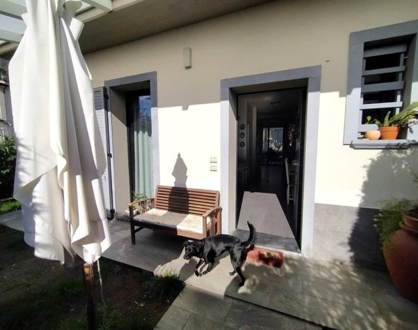 casa indipendente in vendita a Massa in zona Centro Storico