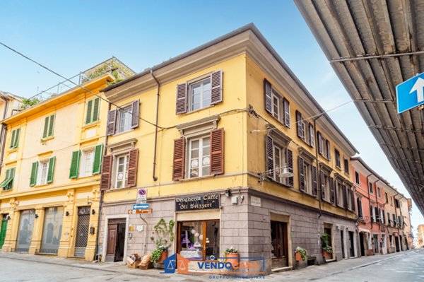appartamento in vendita a Massa in zona Centro Storico
