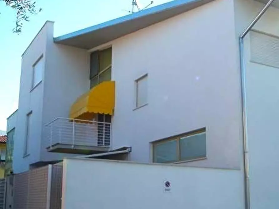 casa indipendente in vendita a Massa in zona Romagnano