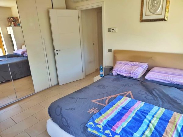 casa indipendente in vendita a Massa in zona Romagnano