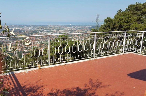 appartamento in vendita a Massa