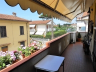 casa indipendente in vendita a Massa in zona Marina di Massa