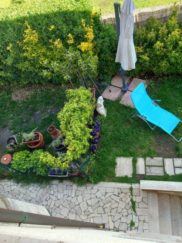 appartamento in vendita a Massa in zona Marina di Massa