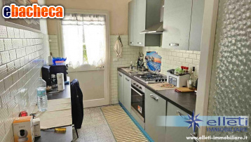 appartamento in vendita a Massa in zona Marina di Massa