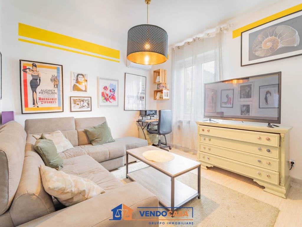 appartamento in vendita a Massa in zona Centro Storico