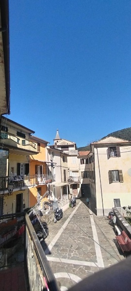 appartamento in vendita a Massa in zona Pariana