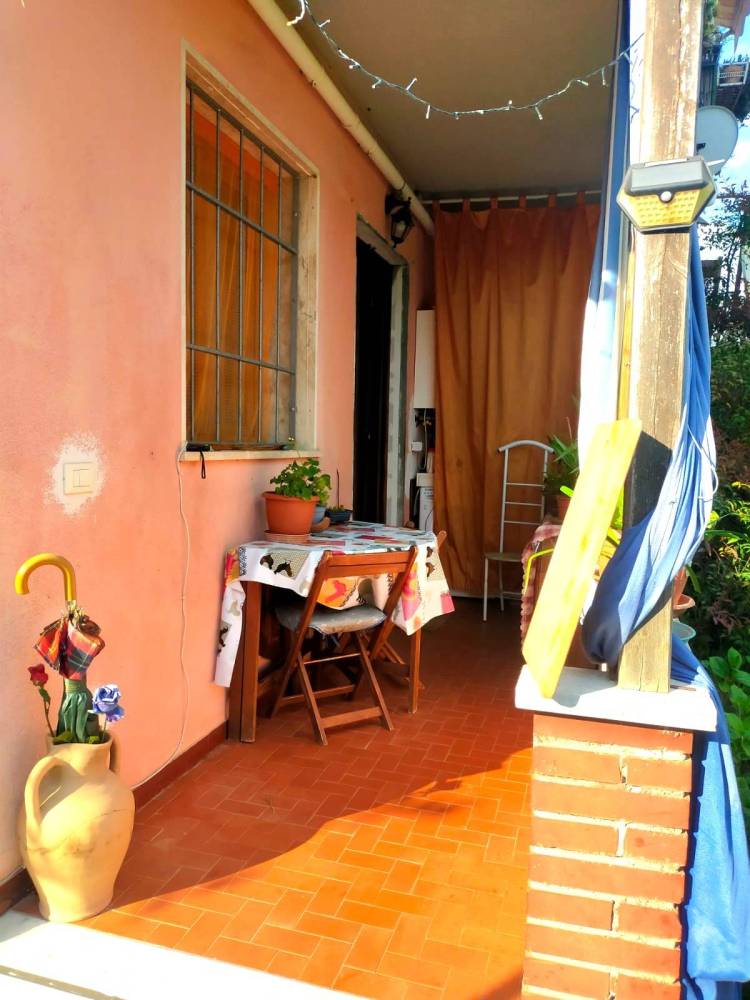 appartamento in vendita a Massa in zona Marina di Massa