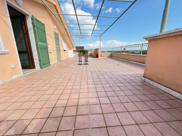 appartamento in vendita a Massa in zona Quercioli
