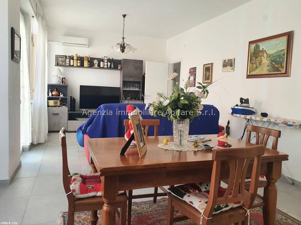 appartamento in vendita a Massa in zona Centro Storico