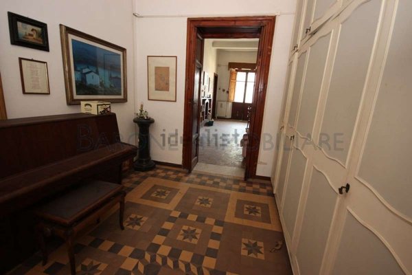 appartamento in vendita a Massa in zona Quercioli