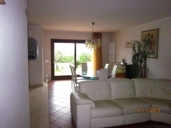 casa indipendente in vendita a Massa in zona Centro Storico