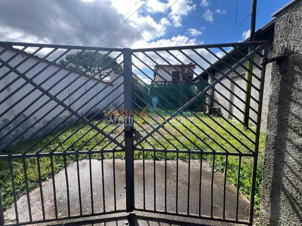casa indipendente in vendita a Massa in zona Quercioli