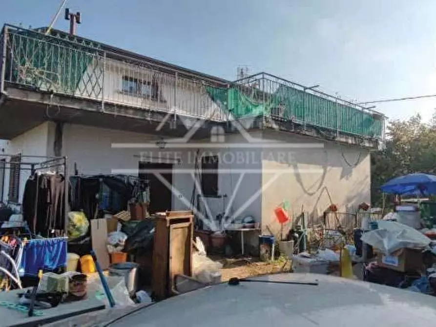 appartamento in vendita a Massa in zona Marina di Massa