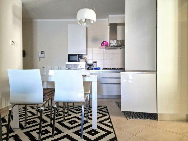 appartamento in vendita a Massa in zona Marina di Massa