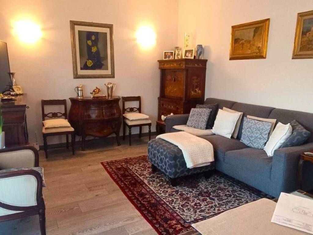 appartamento in vendita a Massa in zona Centro Storico