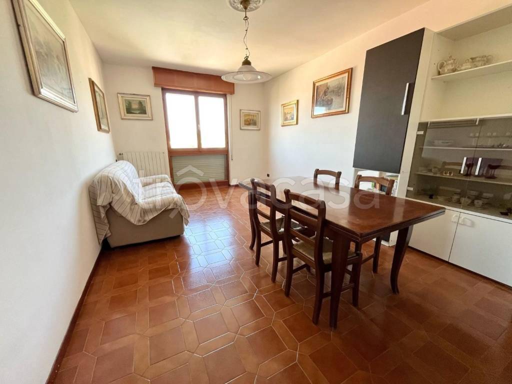 appartamento in vendita a Massa in zona Quercioli