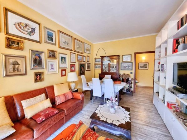 appartamento in vendita a Massa in zona Centro Storico