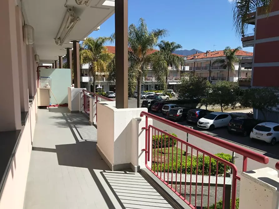 appartamento in vendita a Massa in zona Marina di Massa