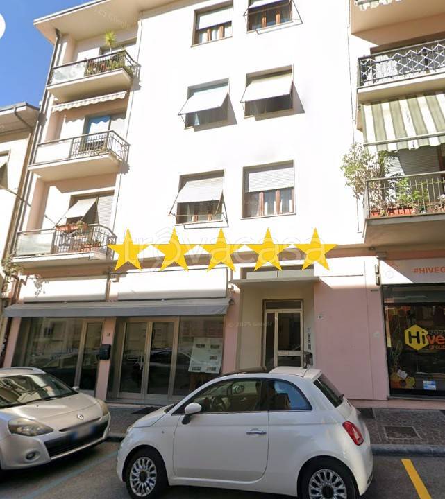 appartamento in vendita a Massa in zona Centro Storico